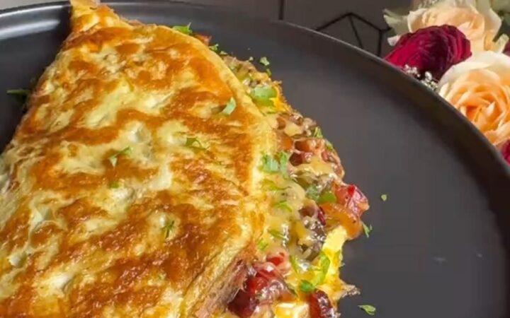 colorful breakfast omelette
