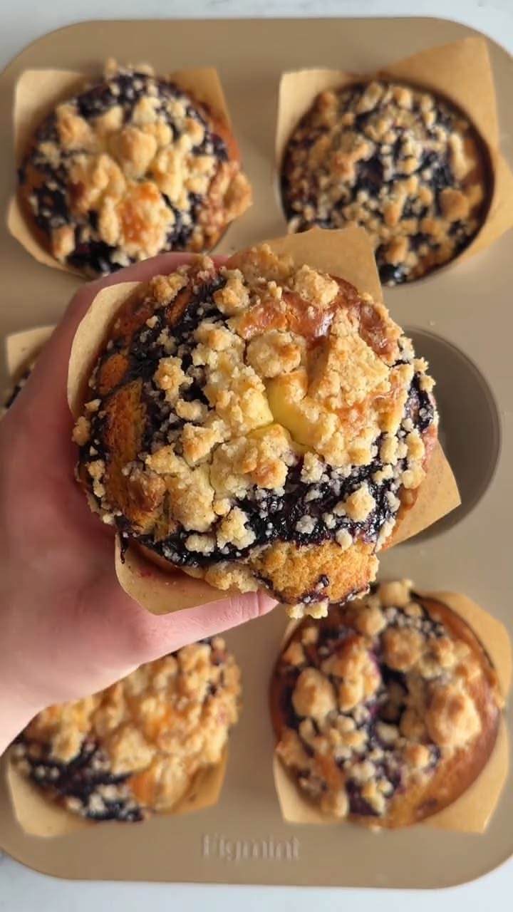 Blueberry Cheesecake Stuffed Crumble Muffins
