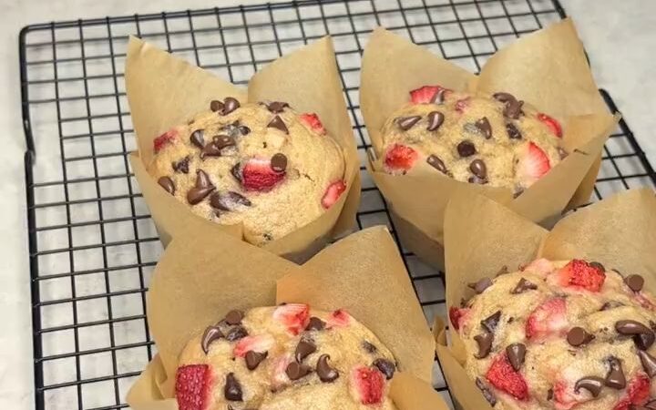 chocolate dipped strawberry muffins