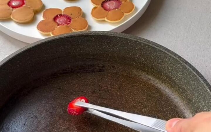 blooming flower pancakes