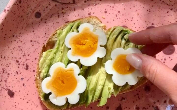 easter eggs with flower patterns