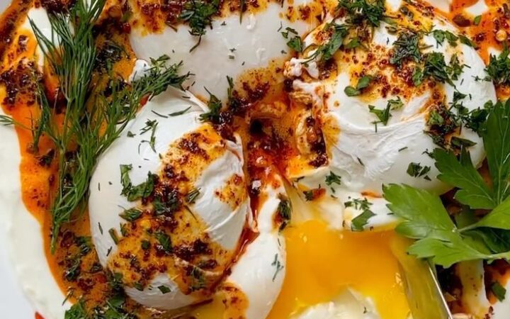 turkish eggs with garlicky yogurt